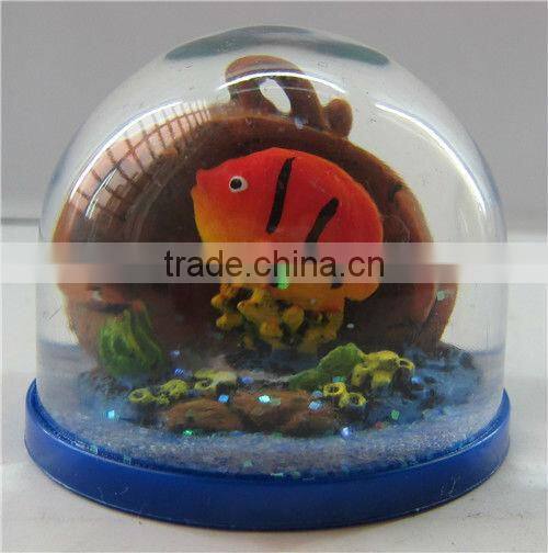 6*6*5cm customized plastic snow globe