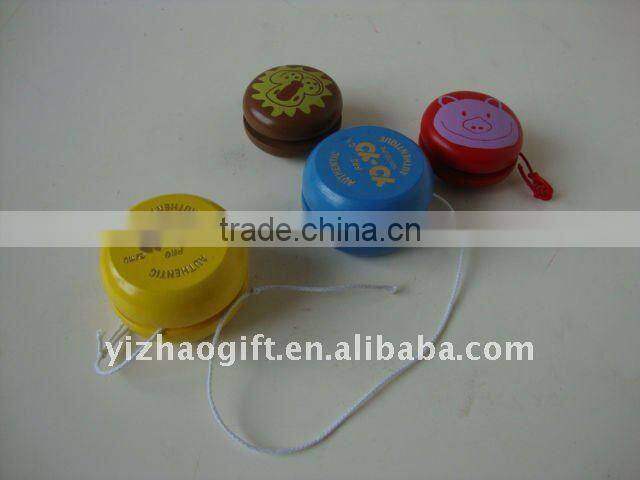 hot sale cheap OEM modern wooden outdoor eyblade toy yo-yo toys