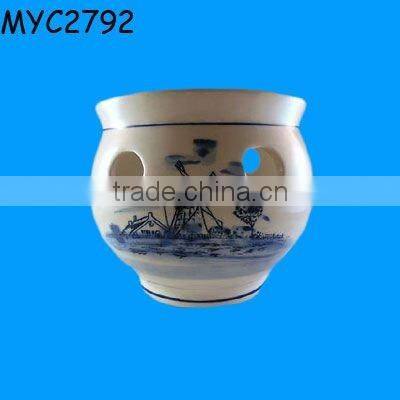 Decorative die-cut candle warmer pots