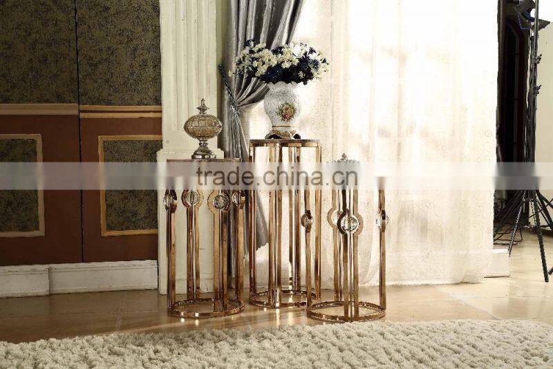 luxury golden crystal wedding decoration flower stand