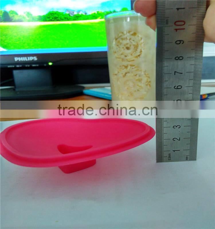 2015 Portable Heat Resistance Silicone Folding Cup Silicone Heart Shape Cup