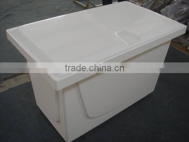 Fiberglass dock box