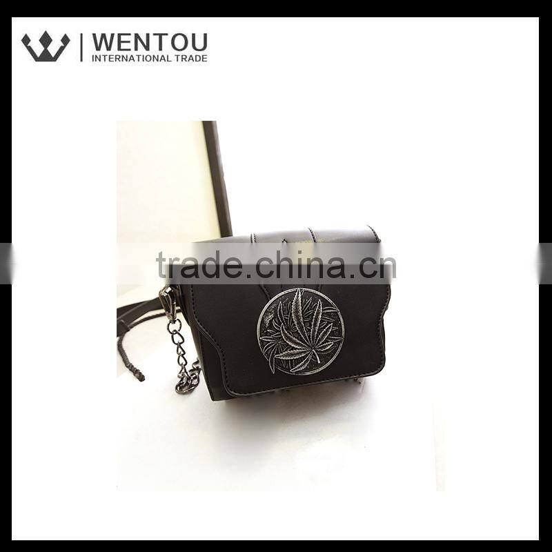 Wholesale custom quatrefoil designer Chain bag