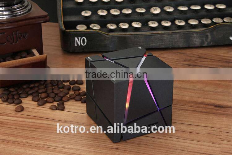 Unique Promotional Gift Qnoe AUX 2 Bass Speaker TF card FM Radio MIC Handsfree LED Speaker 3W Square LED Bluetooth Speaker
