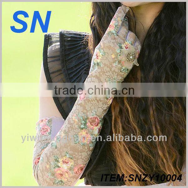 YiWu hot fashion high quality new style wholesale cheap colored lace party gloves