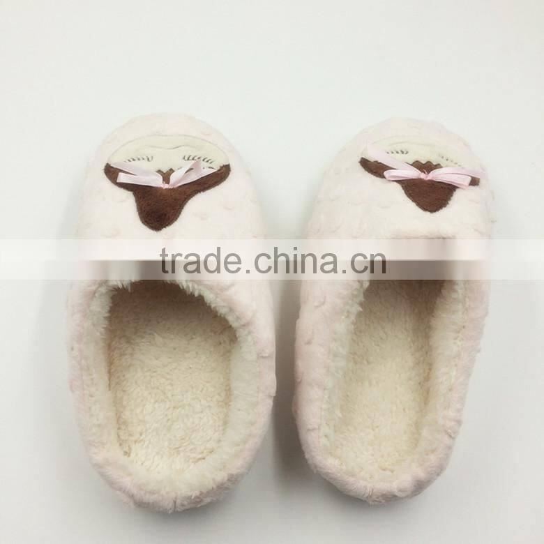 New design pink fluzzy princess woman slipper