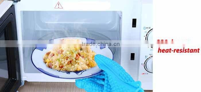 Heat-resistant microwave oven use silicone mitts