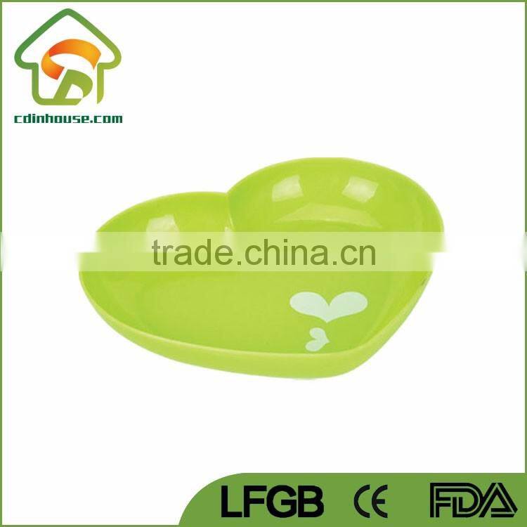 Eco-friendly Strawberry Shaped Plastic Kids Plate