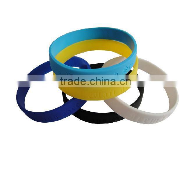 Bulk fashion slicone toy bracelet sport silicon rubber bangle