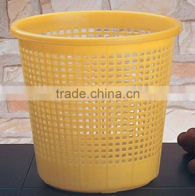 plastic dustbin