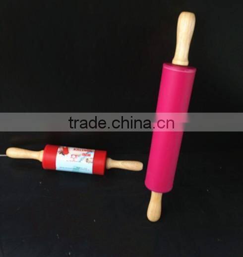16162 Rolling Pin Non-Stick Silicone Surface Rolling Pin Wooden Rolling Pin Handl