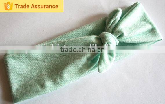 Boutique quality lovely wholesale soft crochet baby headband rabbiy ear style rose red hairband