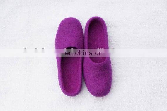 Factory price high-quality bathroom felt slippers