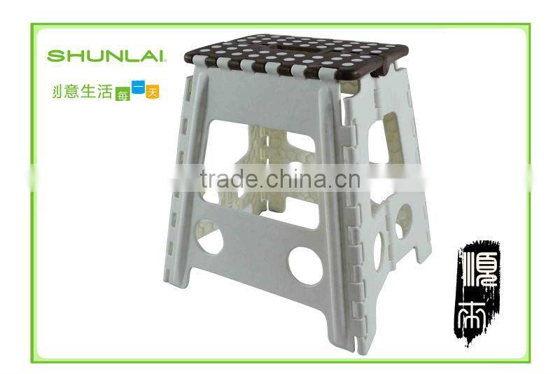 small plastic folding stools,fold up stool