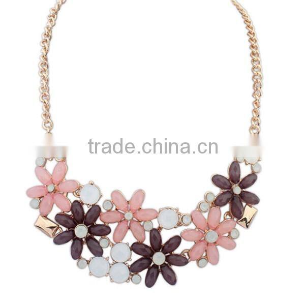 2016 wholesale fashion fresh flower statement necklace