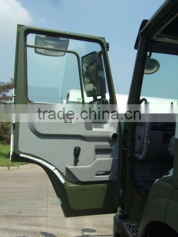 three axles semi-trailer refrigerator truck