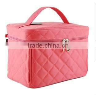 2013 hot sale pot cosmetic bag for girls with Waterproof nylon