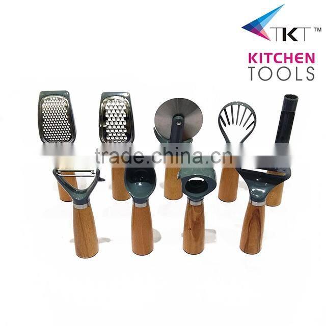 The three-dimensional handle nylon kitchenware set,nylon kitchen tool,nylon kitchen utensils