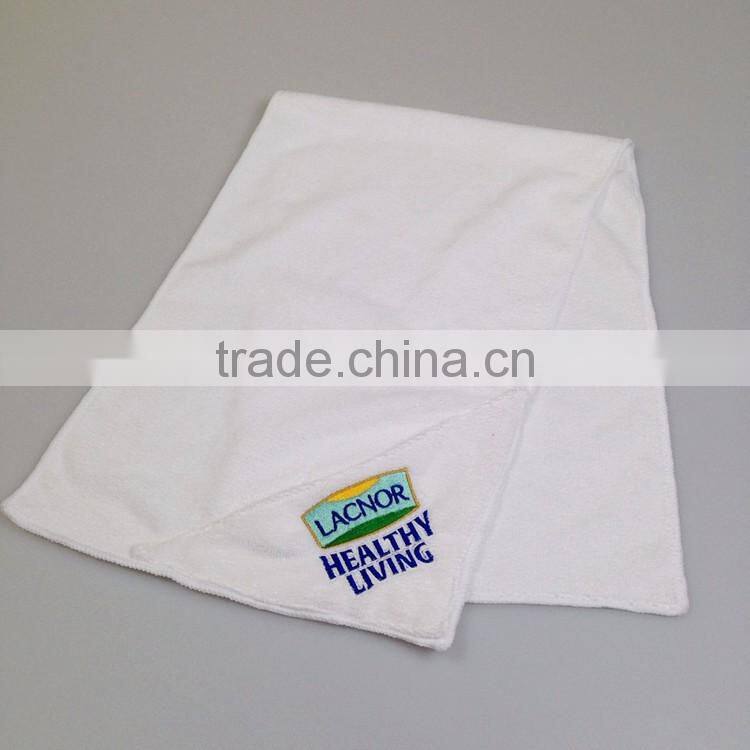 Custom logo gym towel in microfiber