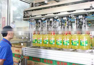 Oil bottle filling machine