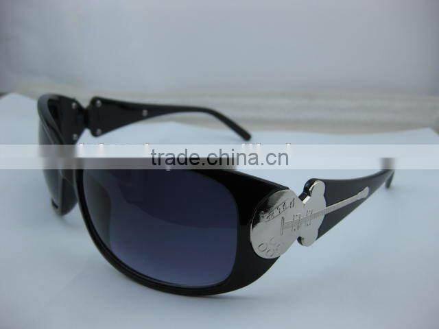 Many sunglasses (Welcome to customize)