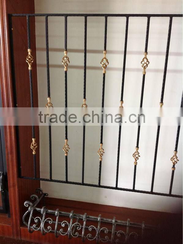2013Top-selling ornamental steel window fence