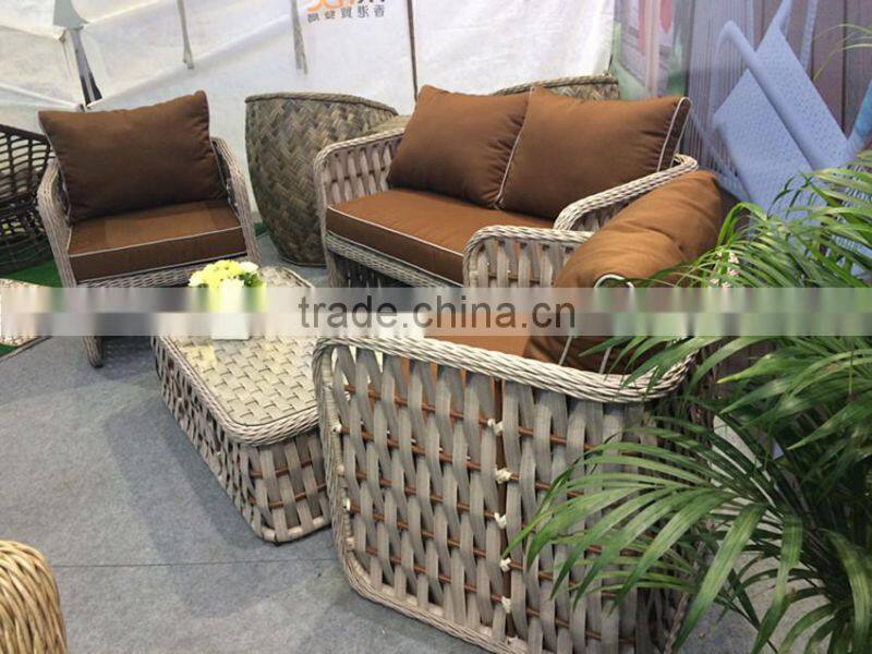 2016 NEW DESIGN WIDE FLAT WICKER CHAIR