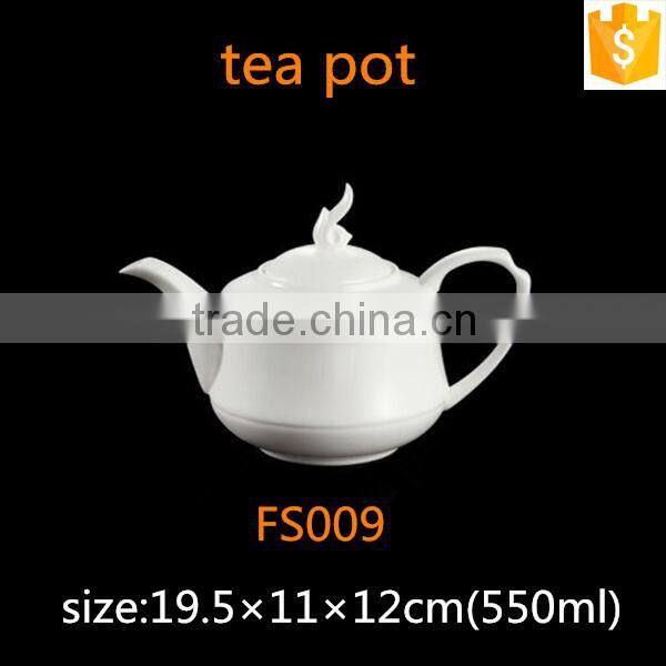 unique design 550ml tea pot Ceramic bone china coffee pot