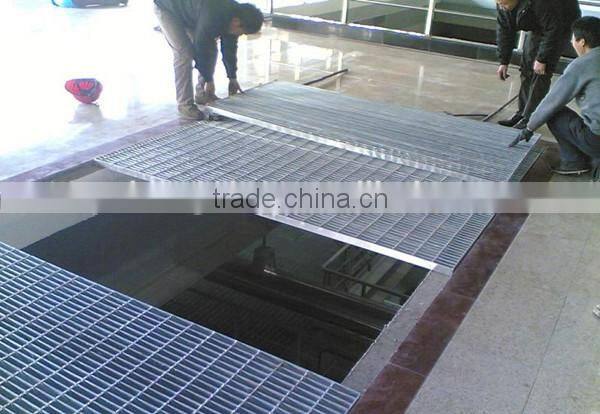 Decorative Steel Grating Fence