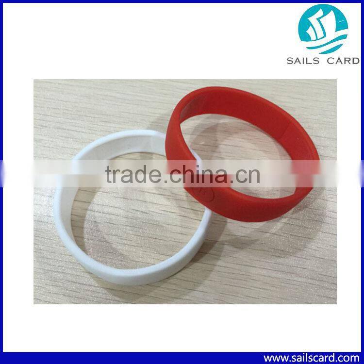 Customized Rubber Colorful Silicone Waterproof RFID Wristband/Bracelet