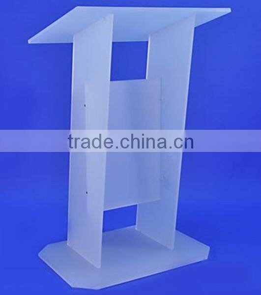 Z-shaped acrylic lectern podium