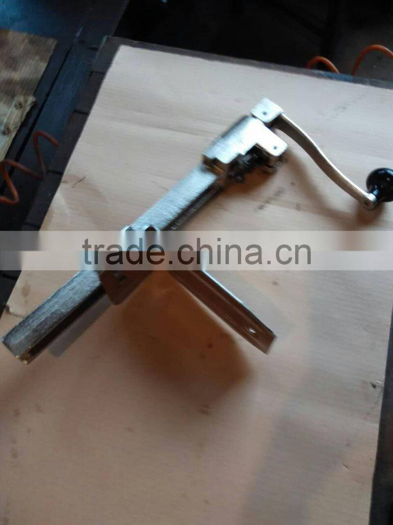 NO.1 cast iron commercial Can opener table mounted