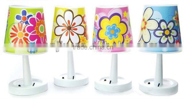 Supply creative fashion USB fan model Desk lamp