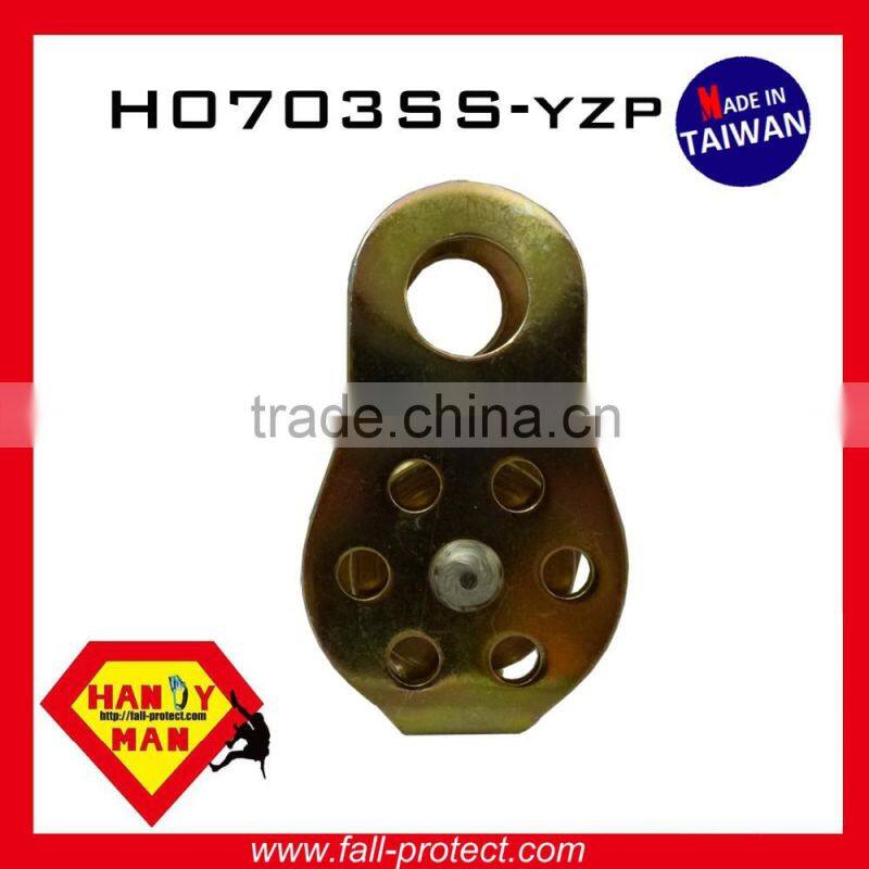 2442KTL-3 Triple Lock Galvanized Steel Oval Carabiner