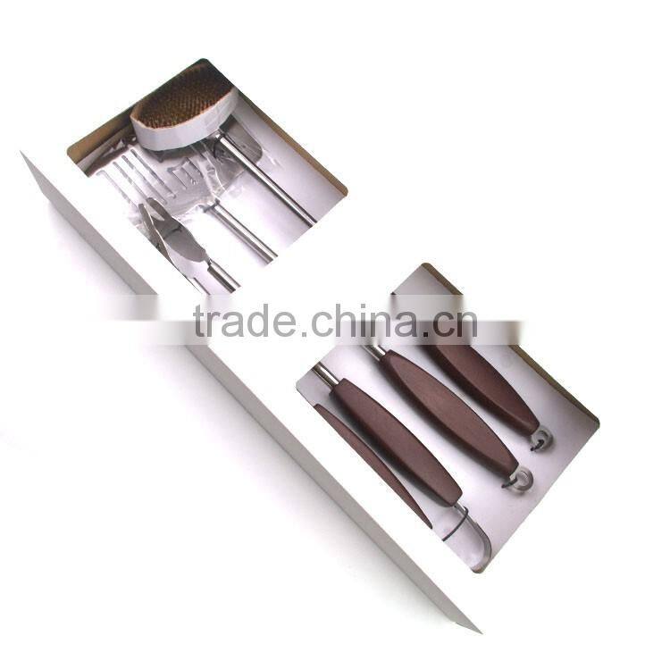 3pcs christmas popular rugby bbq tool set with window box