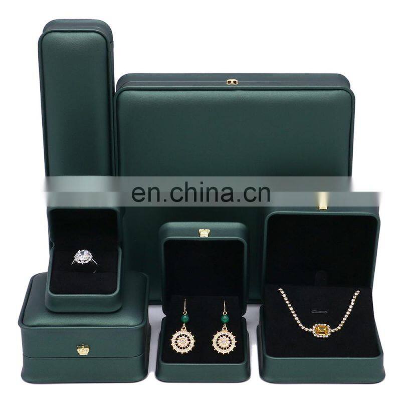 china manufacturer blackish green color pu leather jewelry box for bangle bracelet