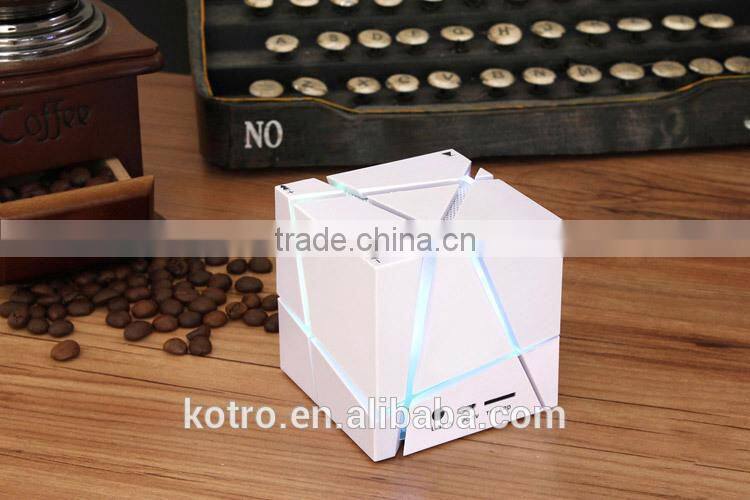 Unique Promotional Gift Qnoe AUX 2 Bass Speaker TF card FM Radio MIC Handsfree LED Speaker 3W Square LED Bluetooth Speaker