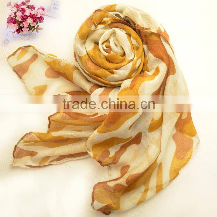 New design spring fashion camouflage scarf