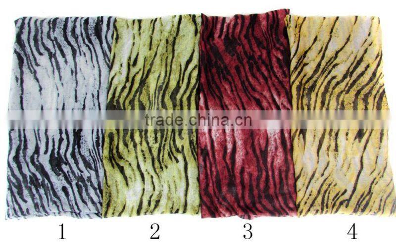maroon color hot selling tiger stripe printing circle stripe scarf