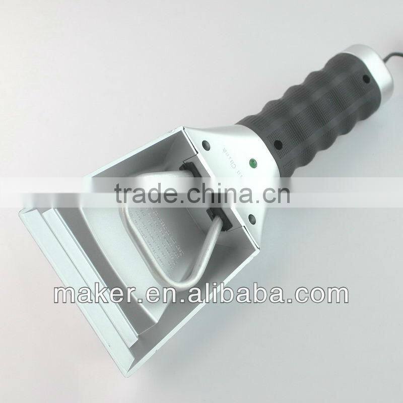 CAA 1003 Heated Auto Ice Scraper