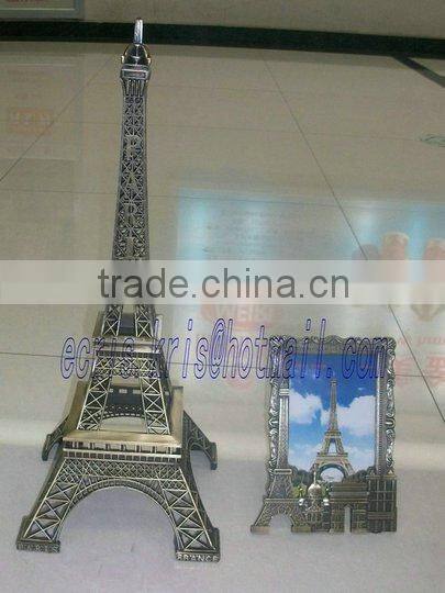 Eiffel tower picture frame