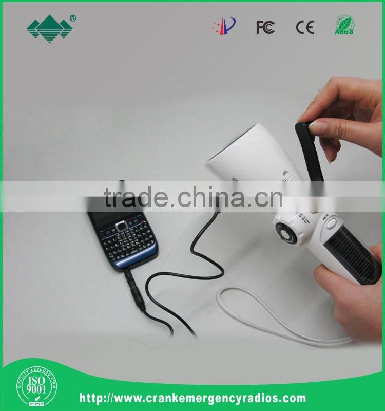 Outdoor Rechargeable Dynamo/Hand Crank LED Flashlight with FM/AM Radio and Emergency Cell Phone Charger