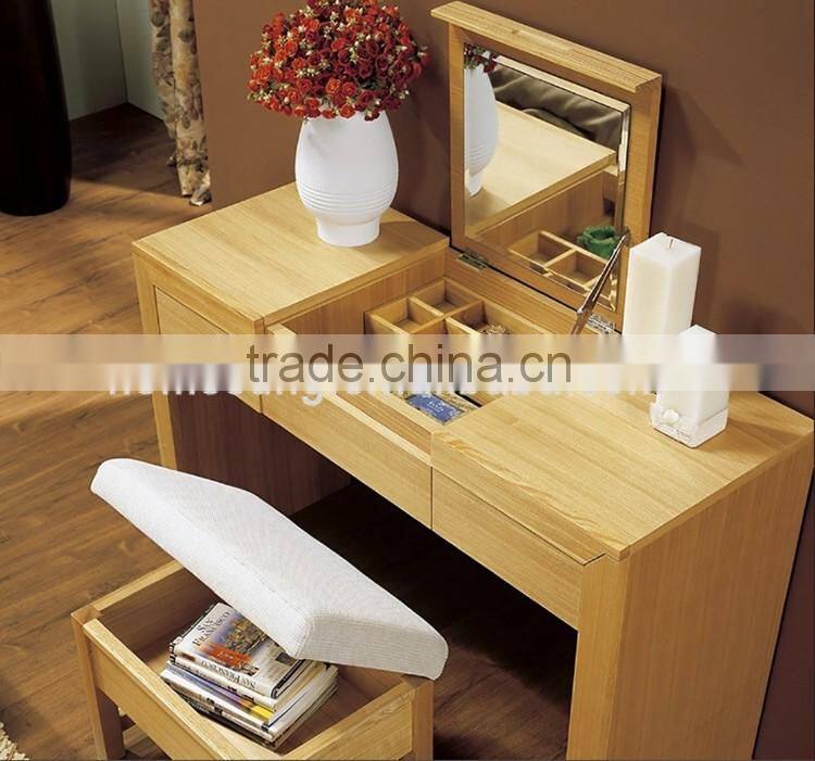 White Dresser Plywood Wooden Carving Teak Wood Dressing Table