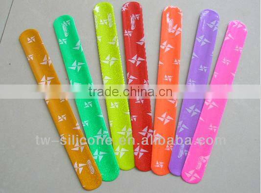 Bright color silicone reflective slap bracelets
