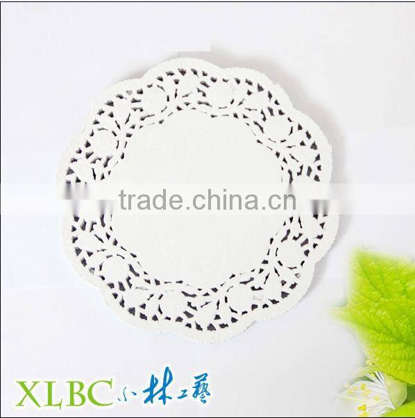 Bulk paper doilies in round