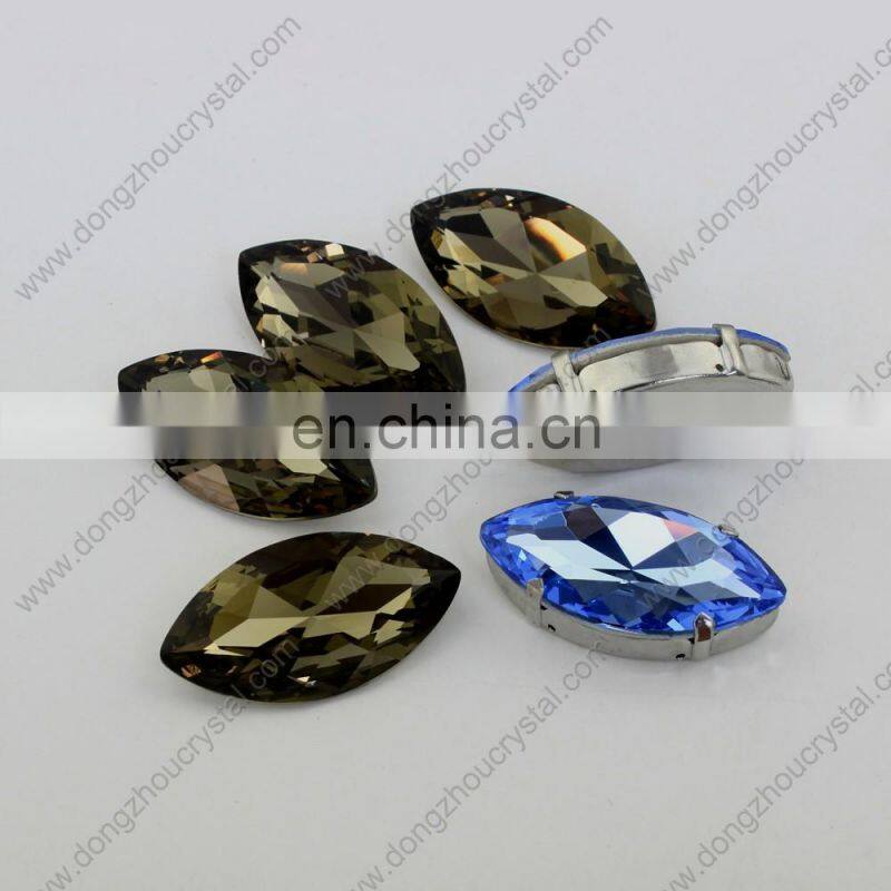 Horse sharp-eyed glass stone