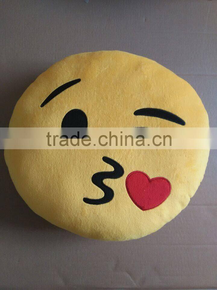 FREE SAMPLE EMOJI smiley/yellow smiley face/Cojin emoji