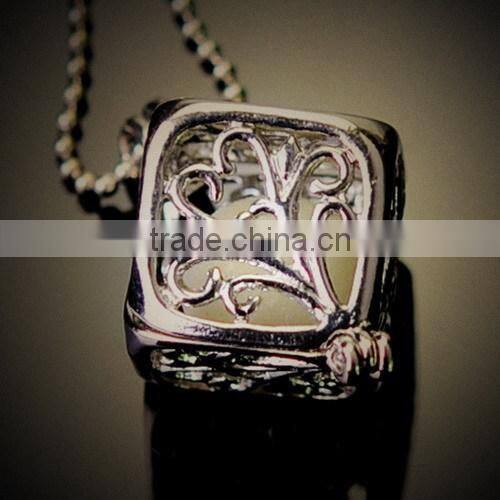 Cube Glow Locket Glowing Jewelry Necklace glow in the dark jewelry