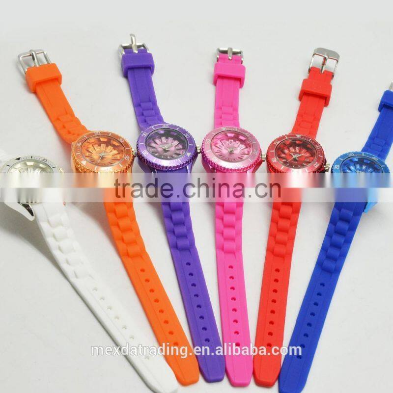 New custom fashion watches women colorful silicone starp for watches