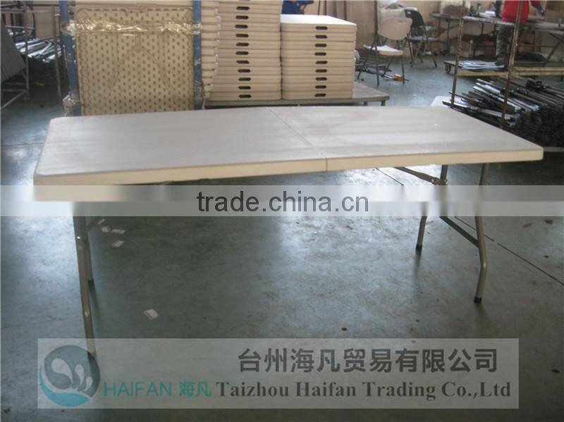 6FT folding portable plastic picnic table /outdoor picnic table folding in half /cheap and light camping table